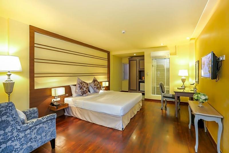 The Sathon Vimanda Hotel Bangkok Bagian luar foto