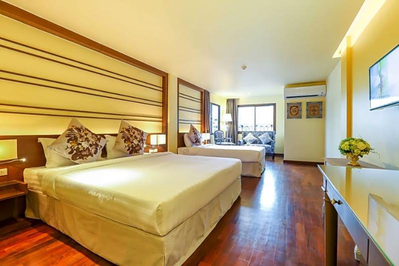 The Sathon Vimanda Hotel Bangkok Bagian luar foto