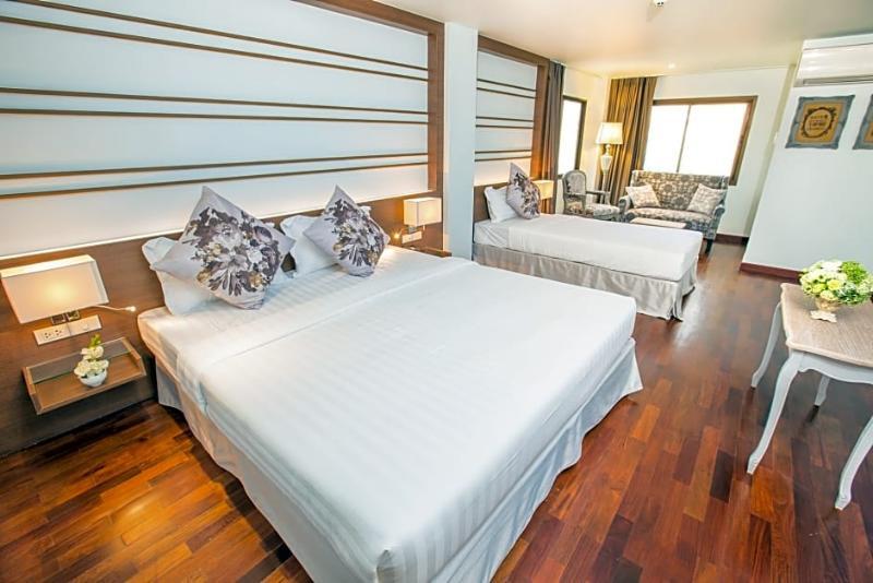 The Sathon Vimanda Hotel Bangkok Bagian luar foto